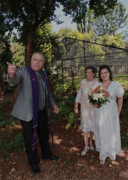 Wedding ceremony by Dr. Gerrit Rademeyer in Cape St Francis