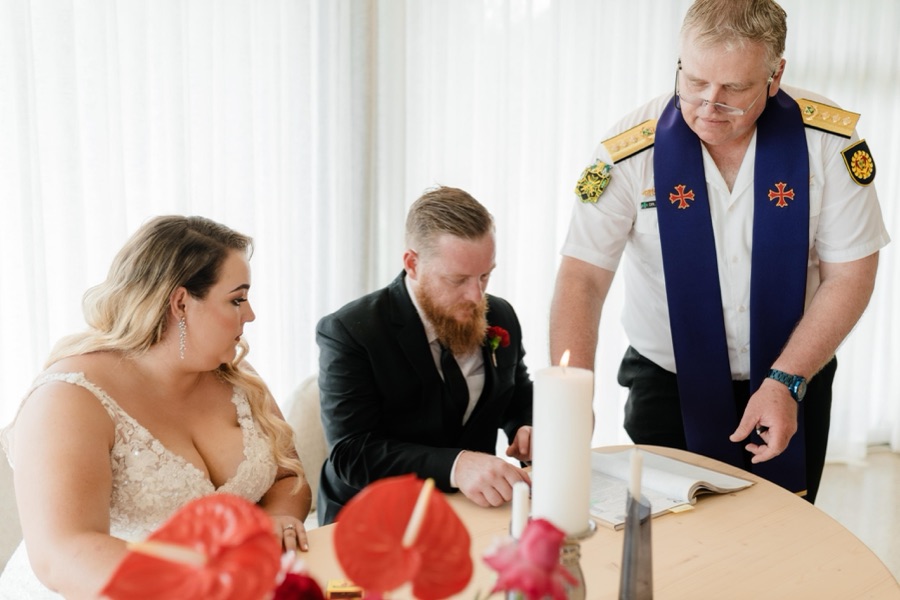 Wedding ceremony by Dr. Gerrit Rademeyer in Cape St Francis