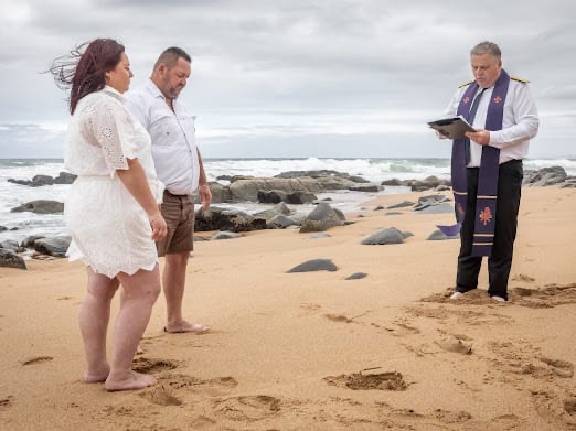 Wedding ceremony by Dr. Gerrit Rademeyer in Cape St Francis